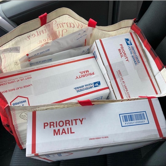 Meet your Posher, Erma - Picture 3 of 4